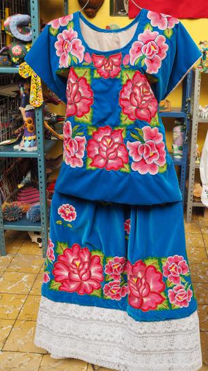 Frida Kahlo, huipiles and traditional dresses from Oaxaca